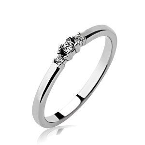 OLIVIE Zásnubní prsten ze stříbra 3366 Velikost prstenů: 8 (EU: 57-58) Ag 925; ≤1,3 g.