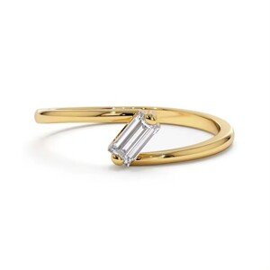 OLIVIE Stříbrný prsten PATRICIE GOLD 8824 Velikost prstenů: 6 (EU: 51-53) Ag 925; ≤1,0 g.